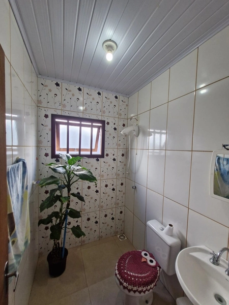 Casa perto da praia com 3 dormitórios: 10ª foto da galeria de imagens do imóvel