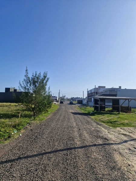Terreno com ótima localização e posição solar: 5ª foto da galeria de imagens do imóvel