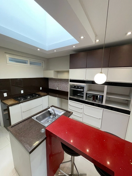 Casa com 3 suítes e piscina no condomínio Ihas Resort: 10ª foto da galeria de imagens do imóvel