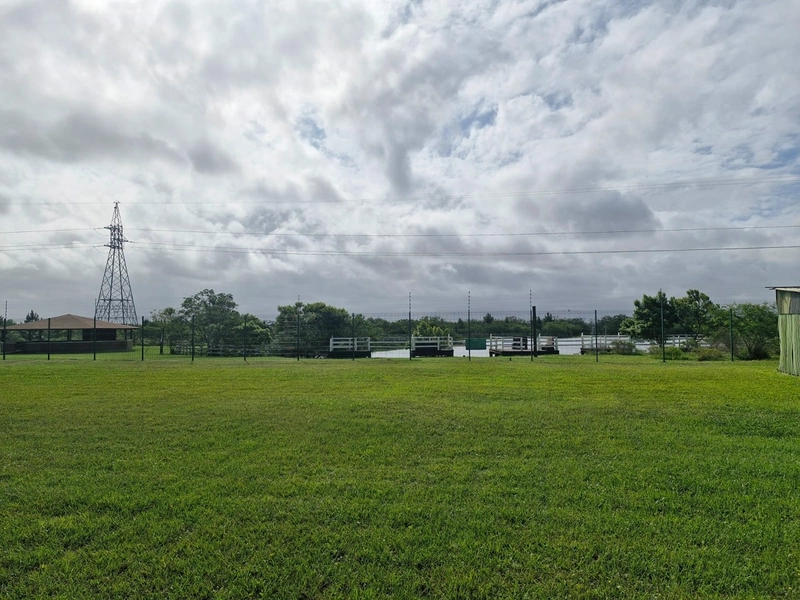 Terreno com 608m² frente Leste no condomínio Ilhas Resort: 6ª foto da galeria de imagens do imóvel