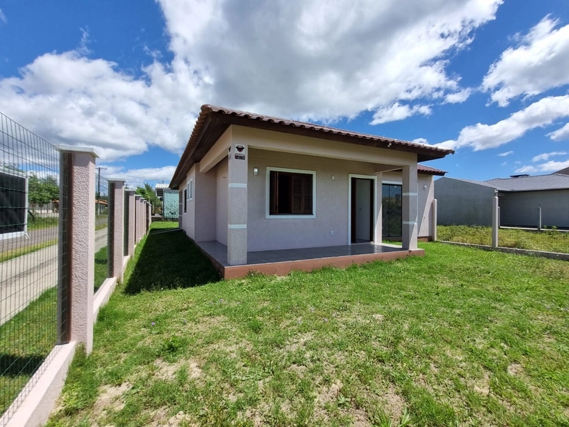 CASA NOVA DE ESQUINA ÓTIMA LOCALIZAÇÃO PERTO DO MAR EM ARROIO TEIXEIRA: 4ª foto da galeria de imagens do imóvel