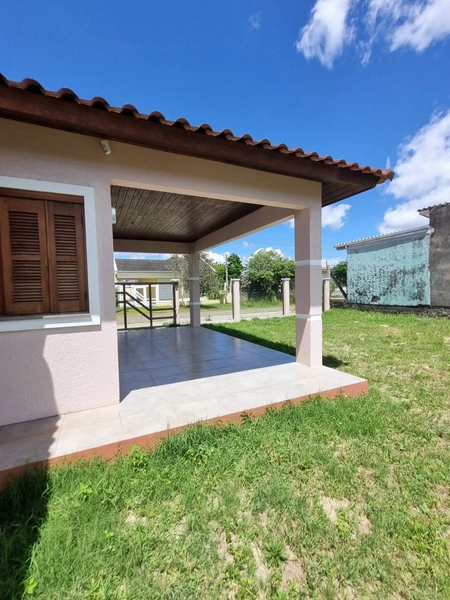 CASA NOVA DE ESQUINA ÓTIMA LOCALIZAÇÃO PERTO DO MAR EM ARROIO TEIXEIRA: 8ª foto da galeria de imagens do imóvel