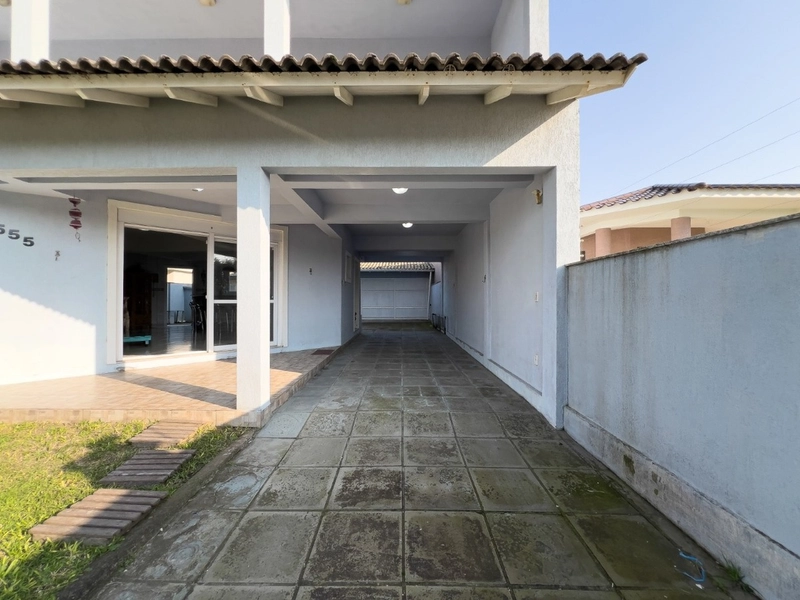 Casa com 5 dormitórios perto da praia no bairro Zona Norte: 48ª foto da galeria de imagens do imóvel