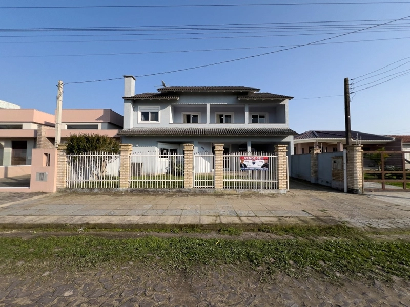Casa com 5 dormitórios perto da praia no bairro Zona Norte: 18ª foto da galeria de imagens do imóvel