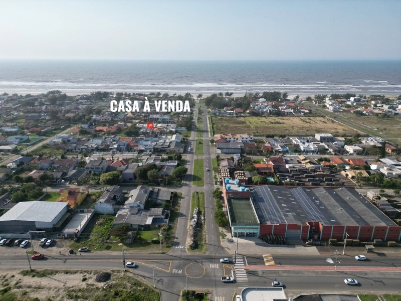 Casa com 5 dormitórios perto da praia no bairro Zona Norte: 3ª foto da galeria de imagens do imóvel