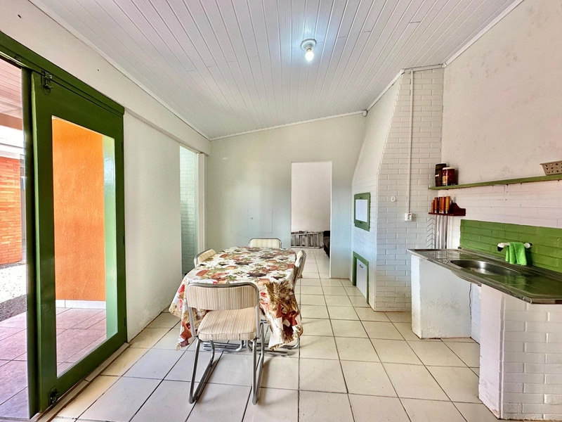 Casa aconchegante com 2 dormitórios e anexo com garagem e 1 quarto: 22ª foto da galeria de imagens do imóvel