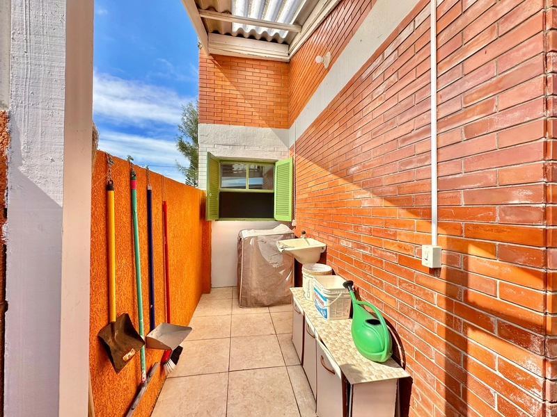 Casa aconchegante com 2 dormitórios e anexo com garagem e 1 quarto: 21ª foto da galeria de imagens do imóvel