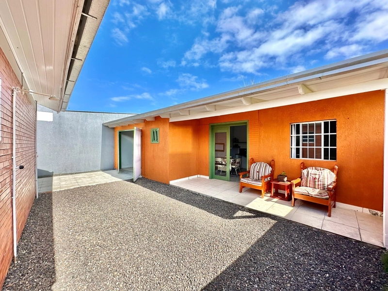 Casa aconchegante com 2 dormitórios e anexo com garagem e 1 quarto: 24ª foto da galeria de imagens do imóvel