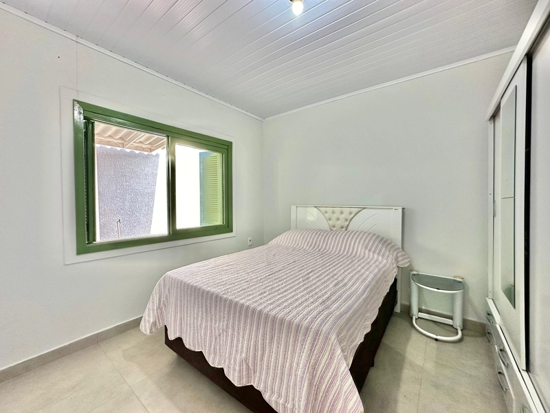Casa aconchegante com 2 dormitórios e anexo com garagem e 1 quarto: 13ª foto da galeria de imagens do imóvel