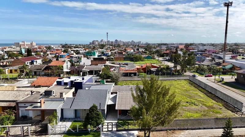 Casa aconchegante com 2 dormitórios e anexo com garagem e 1 quarto: 3ª foto da galeria de imagens do imóvel