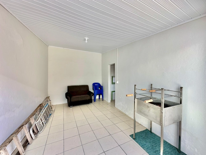 Casa aconchegante com 2 dormitórios e anexo com garagem e 1 quarto: 18ª foto da galeria de imagens do imóvel