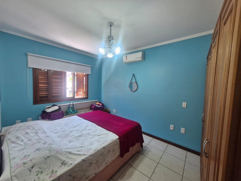 Casa a uma quadra do mar com 4 dormitórios: 15ª foto da galeria de imagens do imóvel