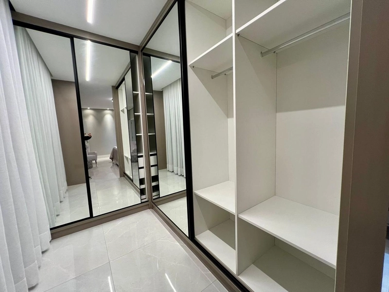 Casa com 4 suítes e piscina no condomínio Velas da Marina: 25ª foto da galeria de imagens do imóvel