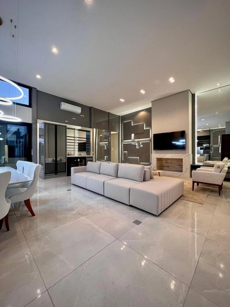 Casa com 4 suítes e piscina no condomínio Velas da Marina: 7ª foto da galeria de imagens do imóvel