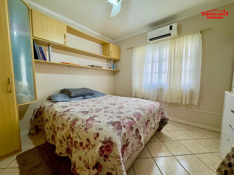 Casa à 3 quadras do mar com 3 dormitórios no bairro Zona Norte: 5ª foto da galeria de imagens do imóvel