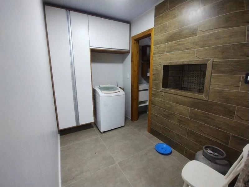 Casa com 3 dormitórios perto da praia e pátio amplo: 9ª foto da galeria de imagens do imóvel