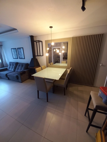 Casa com 3 dormitórios e piscina a 100m da praia no bairro Zona Norte: 5ª foto da galeria de imagens do imóvel