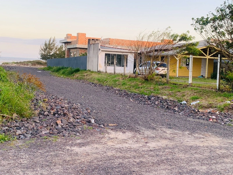 Casa com vista eterna para o mar com 2 dormitórios na Zona Norte: 2ª foto da galeria de imagens do imóvel