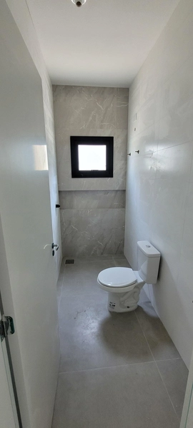 EXCELENTE CASA EM BAIRRO DE MORADORES: 3ª foto da galeria de imagens do imóvel