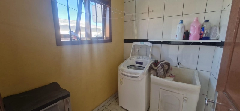 Casa com 2 dormitórios no bairro Jardim Beira Mar: 15ª foto da galeria de imagens do imóvel