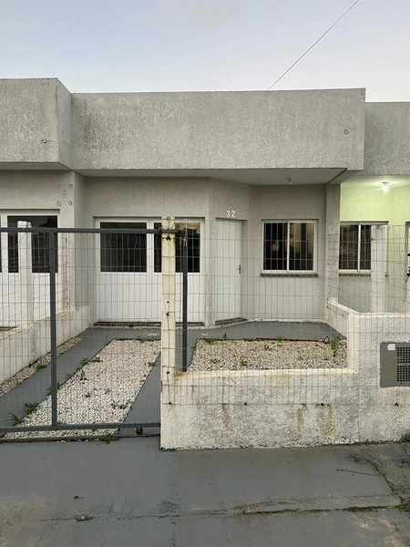 Casa com 3 dormitórios e vista eterna para o mar: 1ª foto da galeria de imagens do imóvel