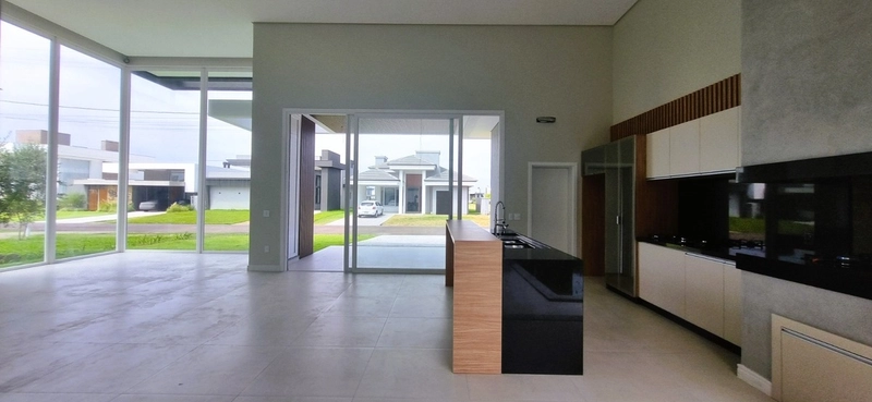 Casa de alto padrão com 4 suítes no condomínio Costa Serena: 10ª foto da galeria de imagens do imóvel