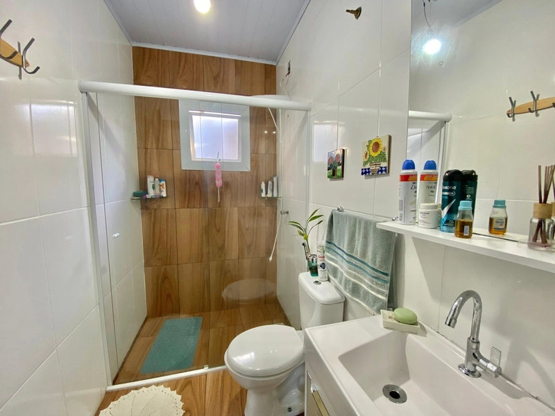 Casa a 50m da praia com 2 dormitórios: 3ª foto da galeria de imagens do imóvel