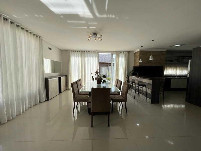 Casa mobiliada com 4 suítes no condomínio Dubai: 13ª foto da galeria de imagens do imóvel