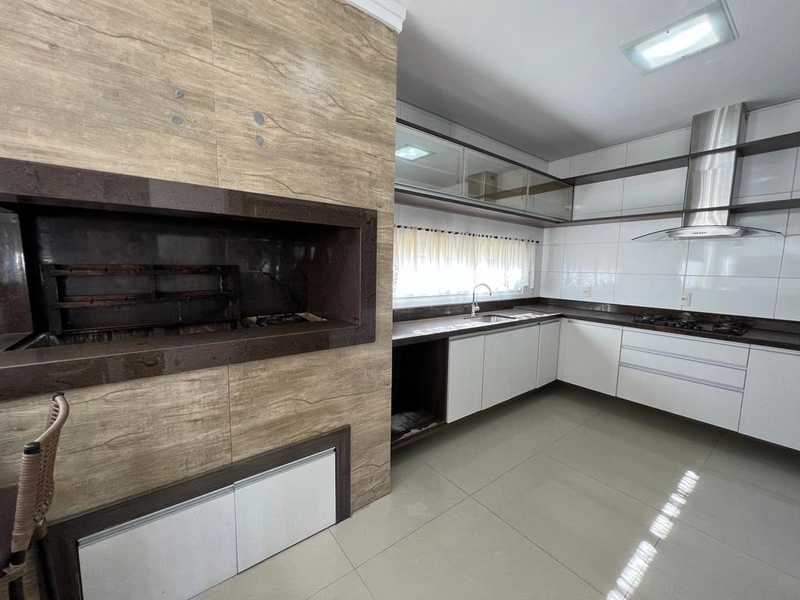 Casa mobiliada com 4 suítes no condomínio Dubai: 17ª foto da galeria de imagens do imóvel