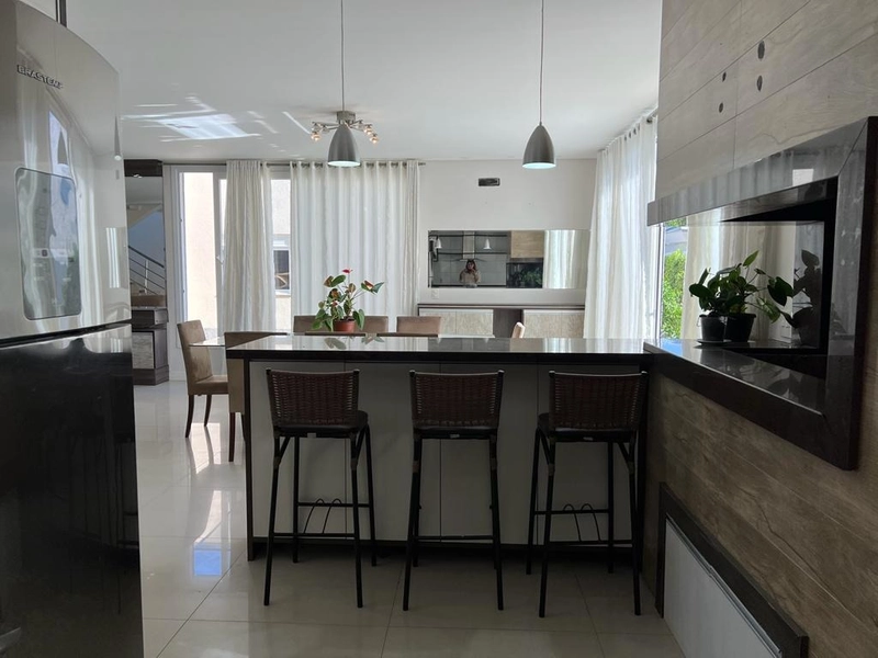 Casa mobiliada com 4 suítes no condomínio Dubai: 23ª foto da galeria de imagens do imóvel