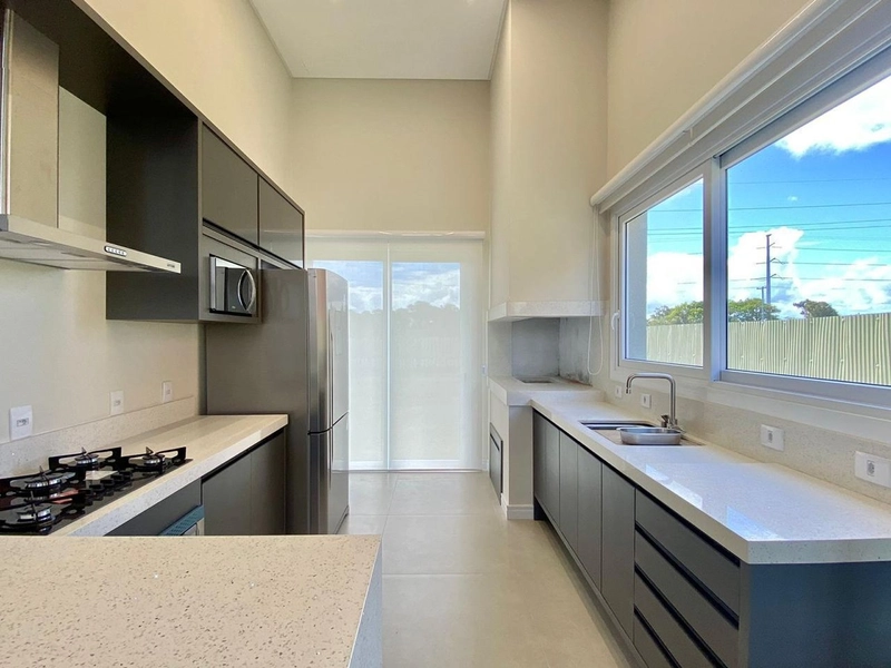 Casa com 4 suítes mobiliada no condomínio: 8ª foto da galeria de imagens do imóvel