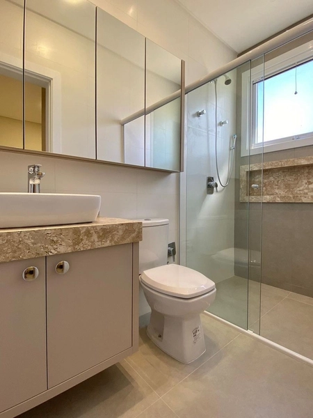 Casa com 4 suítes mobiliada no condomínio: 25ª foto da galeria de imagens do imóvel