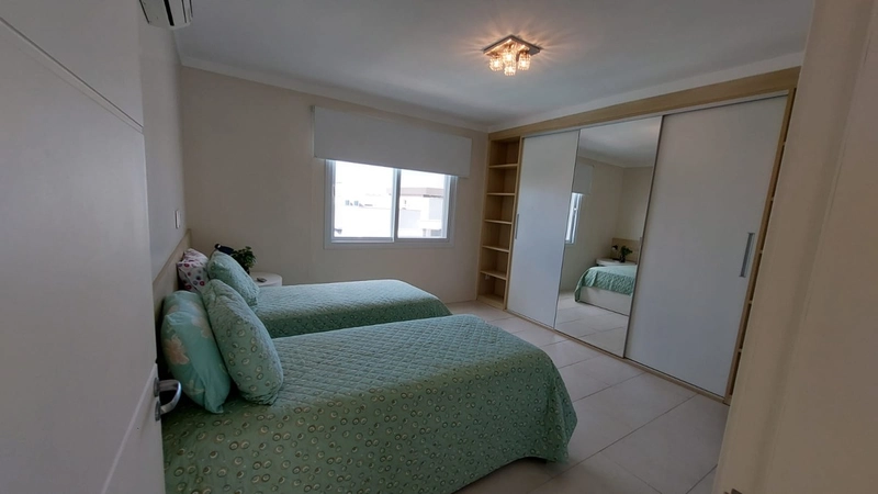 Casa com 4 dormitórios e piscina no condomínio Dubai: 16ª foto da galeria de imagens do imóvel