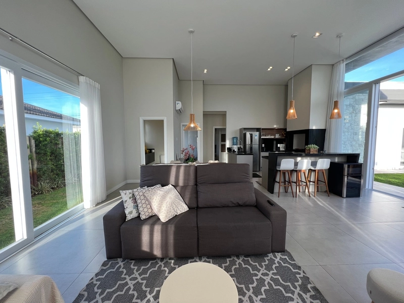 Casa com ótimo espaço e 4 suítes: 18ª foto da galeria de imagens do imóvel
