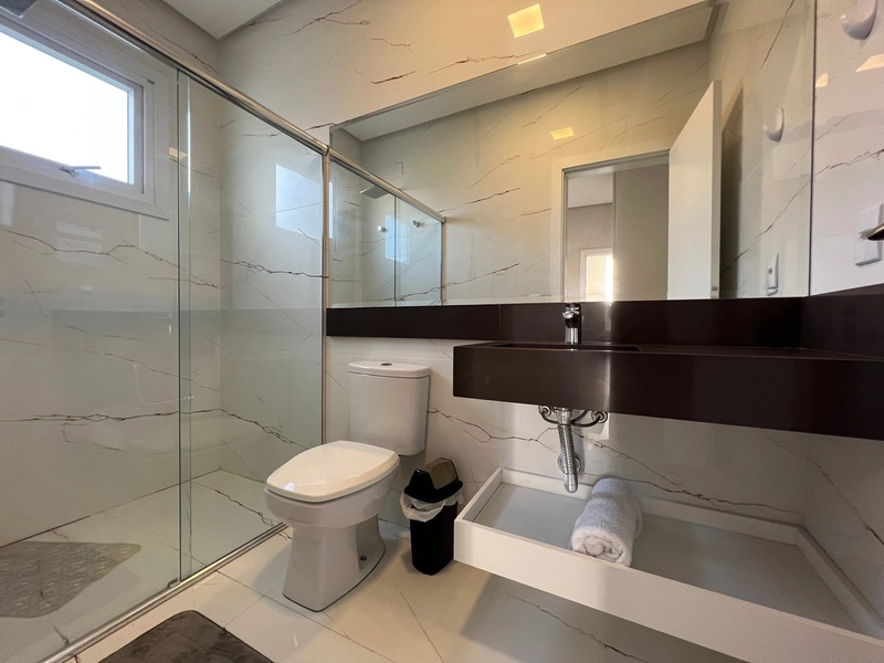 Casa com ótimo espaço e 4 suítes: 26ª foto da galeria de imagens do imóvel