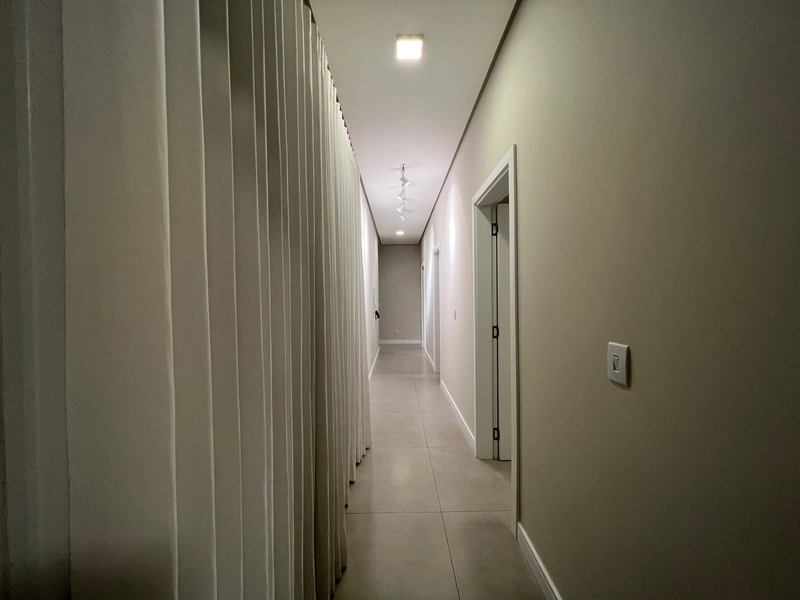 Casa com ótimo espaço e 4 suítes: 10ª foto da galeria de imagens do imóvel