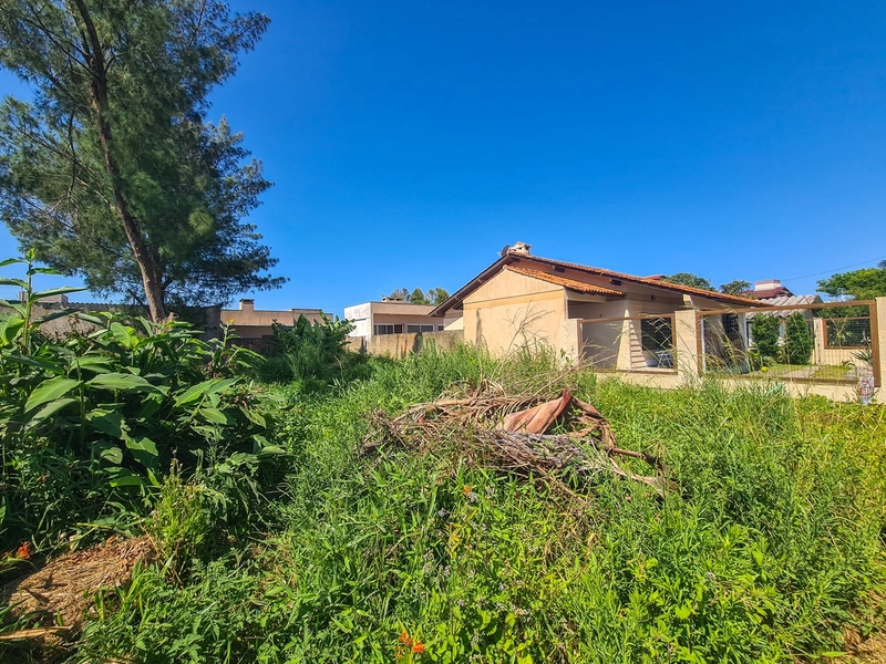 Para investidor - Terreno ideal para construção de geminadas: 3ª foto da galeria de imagens do imóvel