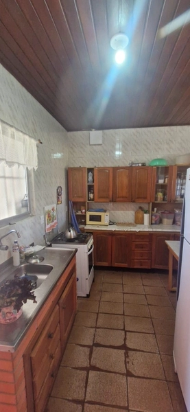 Casa com 3 dormitórios ventilada e arborizada: 20ª foto da galeria de imagens do imóvel