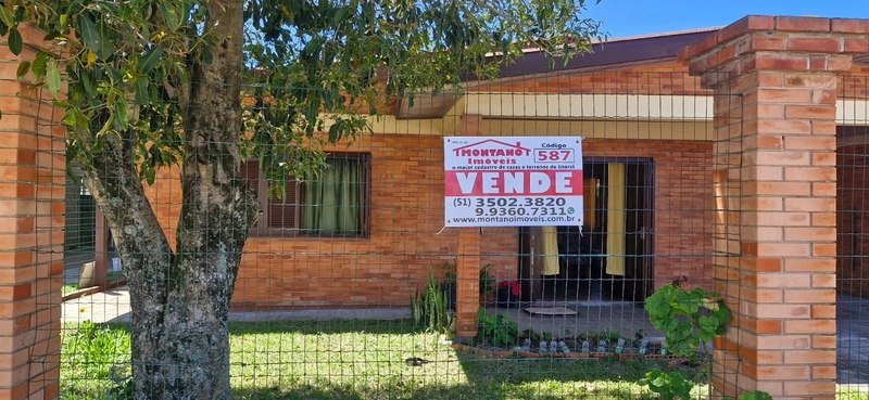 Casa com 3 dormitórios ventilada e arborizada: 1ª foto da galeria de imagens do imóvel