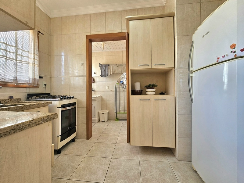 Apartamento com 2 dormitórios no centro a 4 quadras do mar: 4ª foto da galeria de imagens do imóvel