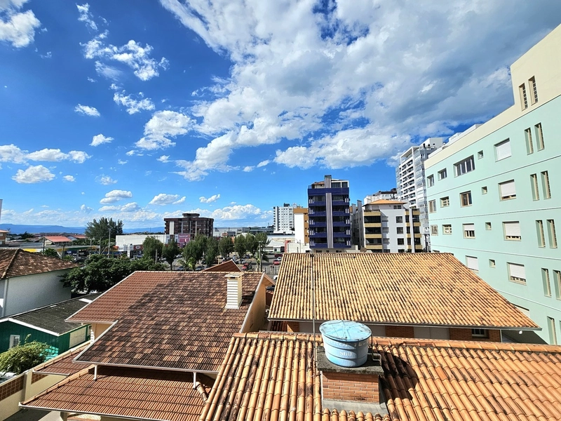 Apartamento com 2 dormitórios no centro a 4 quadras do mar: 5ª foto da galeria de imagens do imóvel