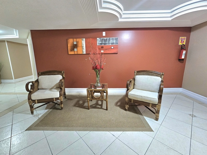 Apartamento com 2 dormitórios no centro a 4 quadras do mar: 3ª foto da galeria de imagens do imóvel