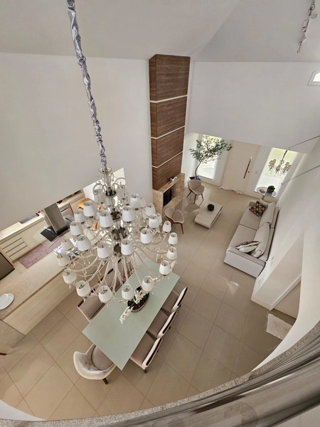 Mansão de luxo com 4 suítes e piscina aquecida no Enseada Lagos: 4ª foto da galeria de imagens do imóvel
