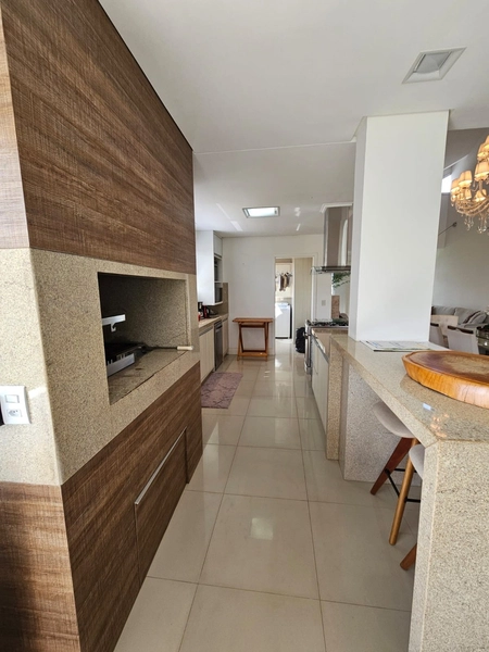 Mansão de luxo com 4 suítes e piscina aquecida no Enseada Lagos: 10ª foto da galeria de imagens do imóvel