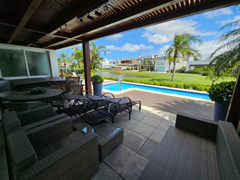 Mansão de luxo com 4 suítes e piscina aquecida no Enseada Lagos: 20ª foto da galeria de imagens do imóvel