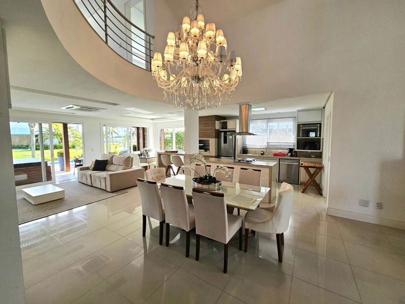 Mansão de luxo com 4 suítes e piscina aquecida no Enseada Lagos: 55ª foto da galeria de imagens do imóvel