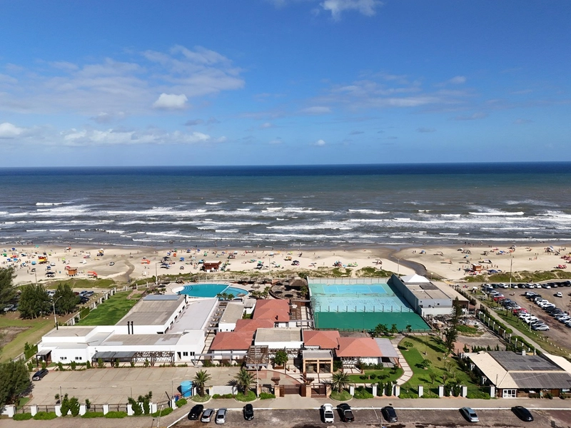 Casa em condomínio à beira mar com 2 dormitórios: 2ª foto da galeria de imagens do imóvel
