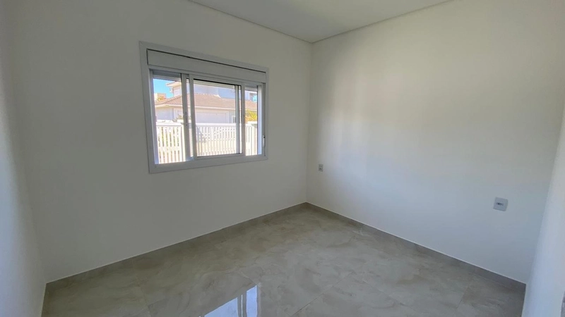 Excelente casa localizada na melhor praia de Capão Da Canoa: 10ª foto da galeria de imagens do imóvel