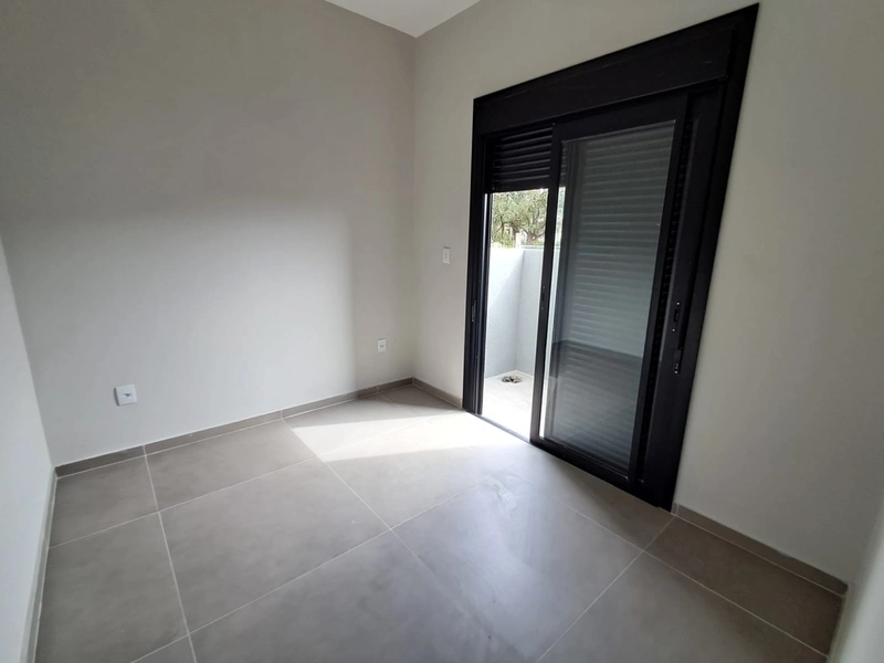 Apartamento em Prédio Pequeno - 4 Unidades: 7ª foto da galeria de imagens do imóvel