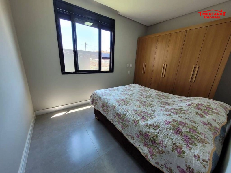 Casa de alto padrão com pé direito alto e dois dormitórios: 21ª foto da galeria de imagens do imóvel